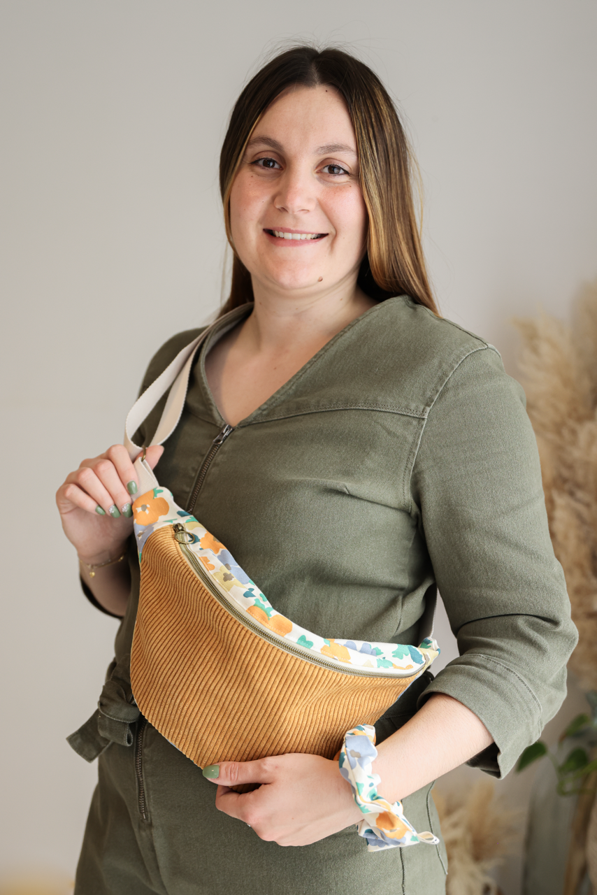 Sac banane adulte velours ocre et fleurs